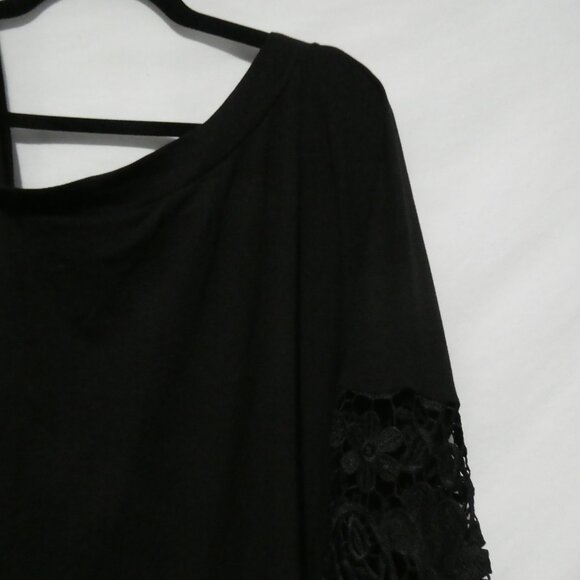 EMERY ROSE | 1XL | Black Off-Shoulder Lace Sleeve Top - Picture 11 of 14